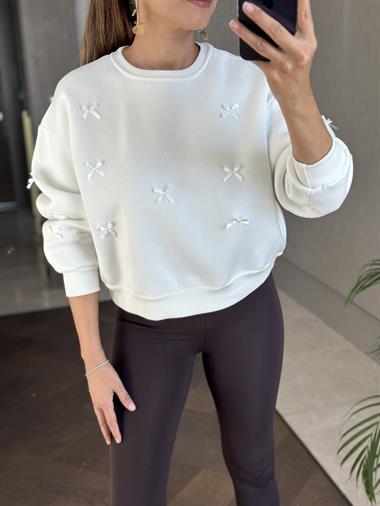 Beyaz Bisiklet Yaka Kurdele Detaylı Şardonlu Kadın Sweatshirt