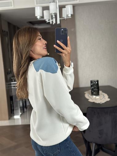Beyaz Bisiklet Yaka Omuzları Jean Detay İki İplik Kadın Sweatshirt