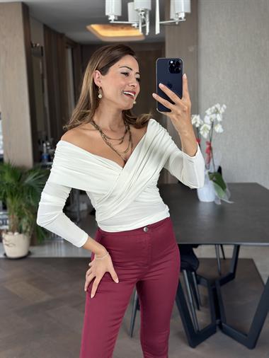 Beyaz Çapraz Detay Uzun Kollu Sandy Kadın Bluz