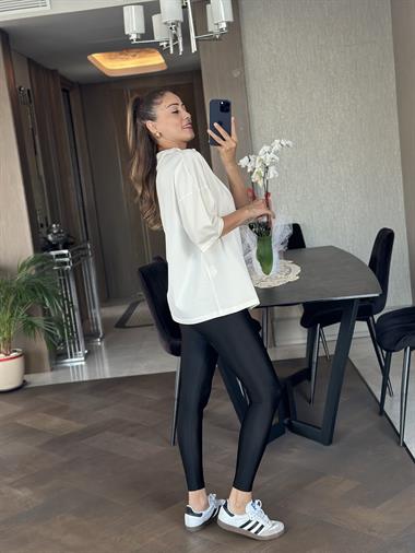 Beyaz Dik Yaka Truvakar Kol Oversize Basic Kadın T-Shirt