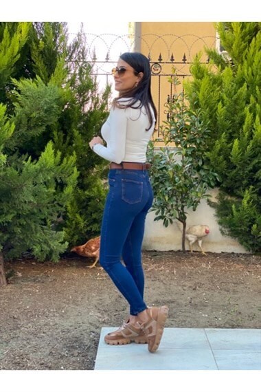 Beyaz Dikiş Detay Body