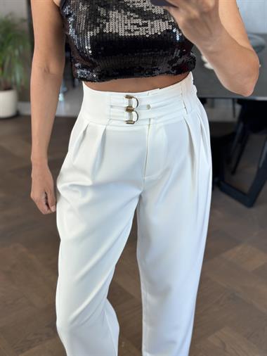 Beyaz Ekstra Yüksek Bel Tokalı Marka Model Kadın Pantolon