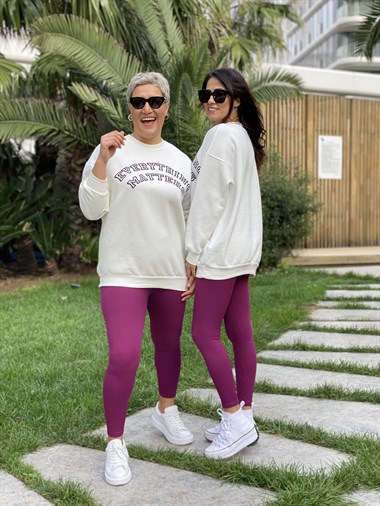 Beyaz Everything Bisiklet Yaka İki İplik Kadın Sweatshirt