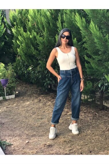 Beyaz Fermuarlı Atlet