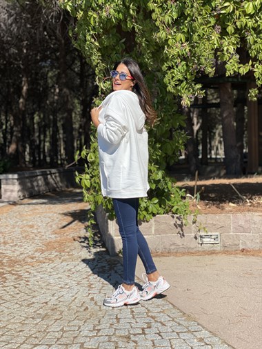 Beyaz Oversize Fermuarlı Kapüşonlu İki İplik Kadın Sweatshirt