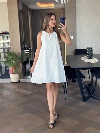 Beyaz Fisto Ön Yakası Düğme Detay Kadın Çan Elbise