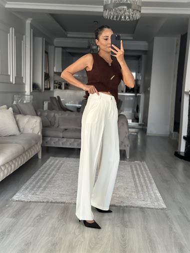 Beyaz Gold Düğmeli Arka Beli Lastikli Geniş Paça Kumaş Kadın Pantolon