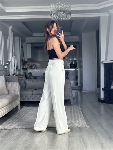 Beyaz Gold Düğmeli Arka Beli Lastikli Geniş Paça Kumaş Kadın Pantolon