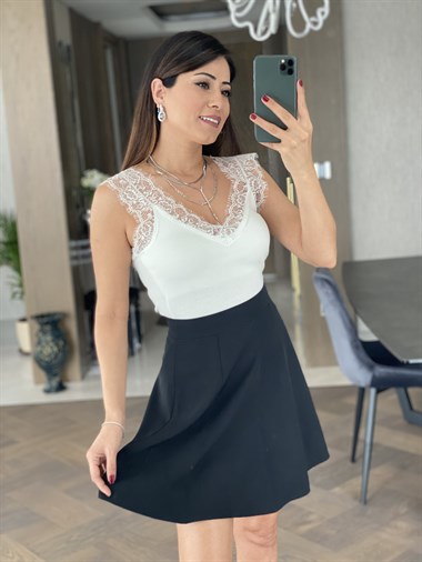 Beyaz Güpür Detay Atlet