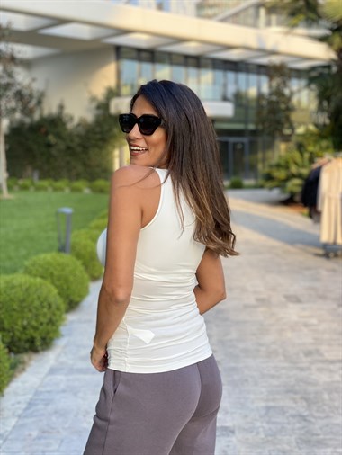 Beyaz Kalın Askılı Kadın Body