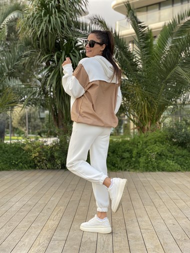 Beyaz Kapüşonlu Arkası Paraşüt Kumaş Eşofman Kadın Takım