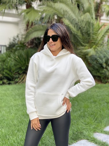 Beyaz Kapüşonlu Üç İplik Kanguru Cep Kadın Sweatshirt