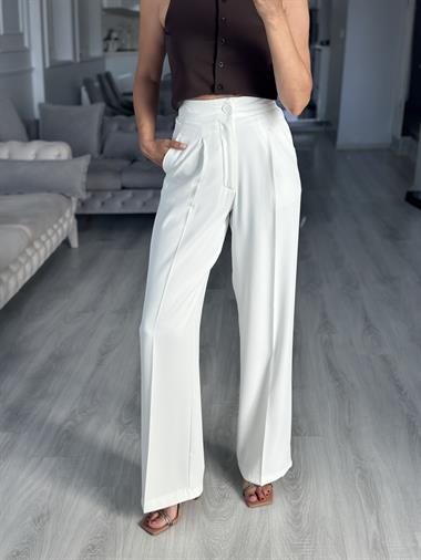 Beyaz Karol Kalın Kemerli Cepli Kadın Kumaş Pantolon