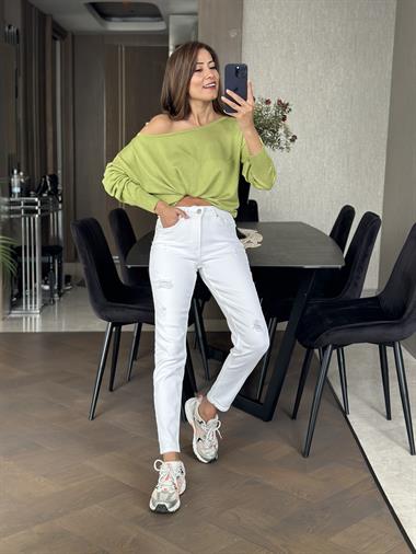 Beyaz  Karol Yırtık Detay Slim Boyfriend Kadın Jean