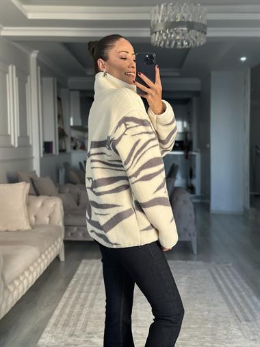 Beyaz Kayak Desenli Yarım Fermuarlı Peluş Kadın Sweatshirt