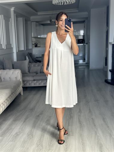 Beyaz Keten Önü Pensli V Yaka Sıfır Kol Cepli Kadın Midi Boy Elbise
