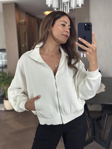 Beyaz Kolları Çıtçıt Detay Fermuarlı Cepli Kadın Sweatshirt