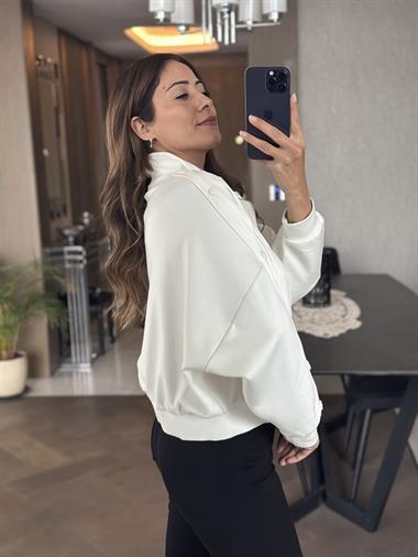 Beyaz Kolları Çıtçıt Detay Fermuarlı Cepli Kadın Sweatshirt