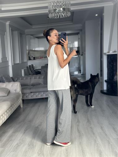 Beyaz Kolsuz Ön Arka V Yaka Kadın Bluz