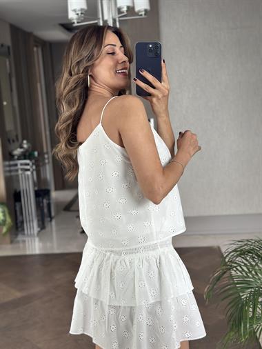 Beyaz Lastik Askılı Fisto Kadın Bluz