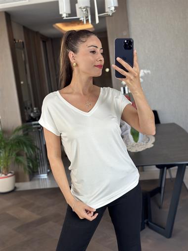 Beyaz Ön Arka V Yaka Kısa Yarasa Kol Kadın T-Shirt