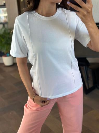 Beyaz Önü Dikişli Bisiklet Yaka Kadın T-Shirt