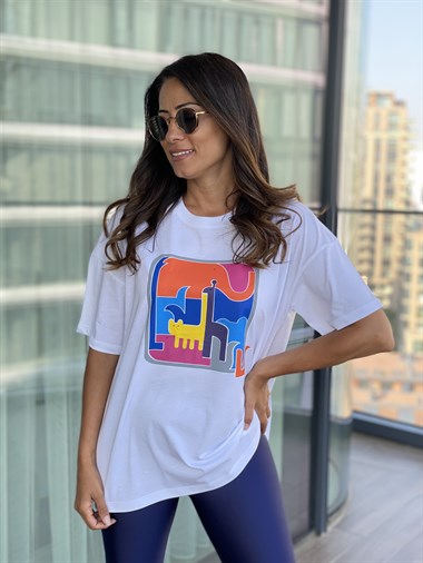 Beyaz Önü Renkli Baskılı T-Shirt