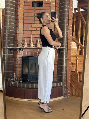 Beyaz Paçası Düğme Detay Kemerli Keten Kadın Pantolon