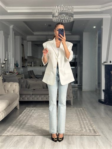 Beyaz Premium Blazer Düğmeli Kadın Ceket