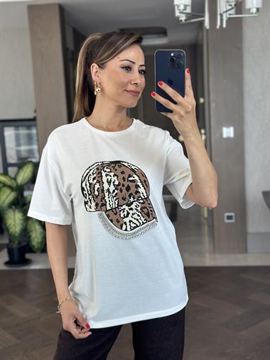 Beyaz Şapka Baskılı Taşlı Bisiklet Yaka Kadın T-Shirt