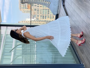 Beyaz Sıfır Kol Hakim Yaka Brodeli Kadın Elbise