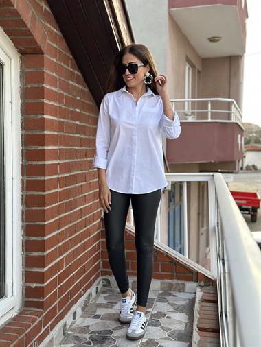 Beyaz Sırtı Çapraz Boyfriend Kadın Gömlek