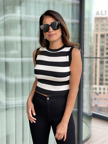 Beyaz Siyah  Kalın Çizgili Sıfır Kol Triko