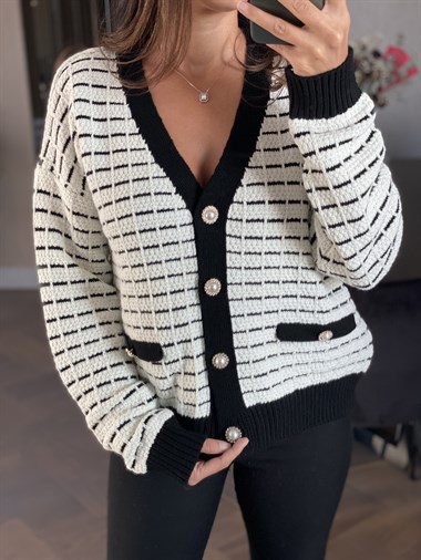 Beyaz Taş Düğmeli Pirinç Örgülü Çizgili Triko Kadın Hırka