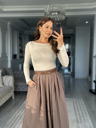 Beyaz Transparan Geniş Yakalı Uzun Kol Kadın Bluz