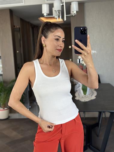 Beyaz U Yaka Sıfır Kol Fitilli Kaşkorse  Kadın Body