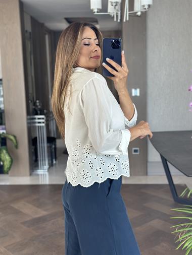Beyaz Uzun Kol Eteği Fisto Detay Kadın Gömlek