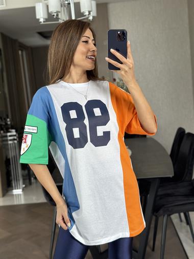 Beyaz Yanları Turuncu Mavi 98 Bakılı Bisiklet Yaka Kadın T-Shirt