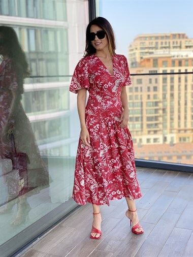 Bordo Çiçek Desenli Asimetrik Maksi Boy Elbise