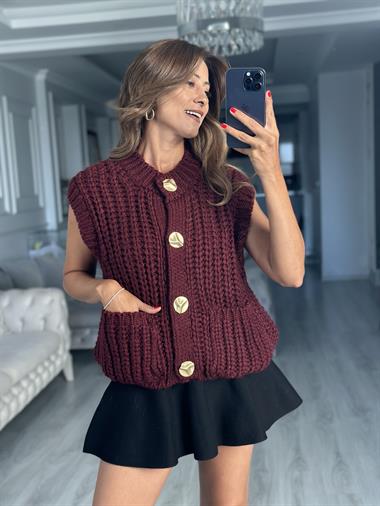Bordo İri Düğmeli Yumuşak Dokulu Cepli Kadın Triko Yelek