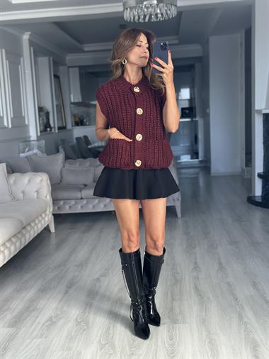 Bordo İri Düğmeli Yumuşak Dokulu Cepli Kadın Triko Yelek