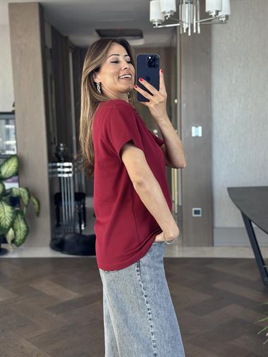 Bordo Küçük Kalp Detay Bisiklet Yaka Kısa Kol Kadın T-Shirt