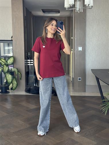 Bordo Küçük Kalp Detay Bisiklet Yaka Kısa Kol Kadın T-Shirt