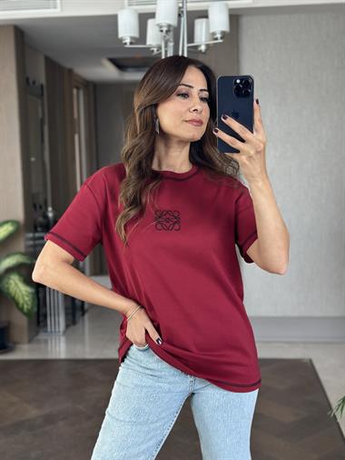 Bordo Kare Nakış Detay Bisiklet Yaka Kadın T-Shirt