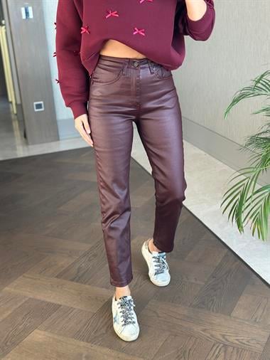 Bordo Mumlu Paçası Dikişli Kadın Jean Pantolon