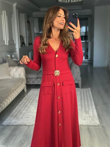 Bordo Uzun Kol V Yaka Kemeri Broş Detaylı  Midi Boy Kadın Elbise 