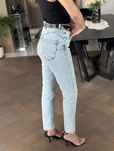 Buz Mavi Karol Push Up Mom Kadın Jean Pantolon