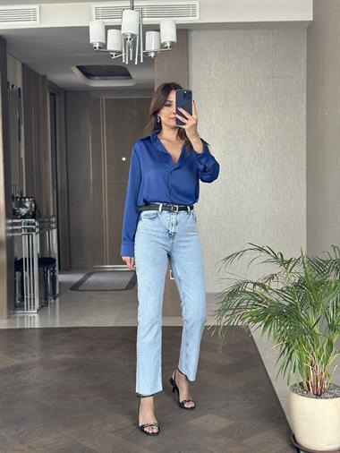 Buz Mavi Lacarino Düz Kesim Kesik Paça Kadın Jean Pantolon