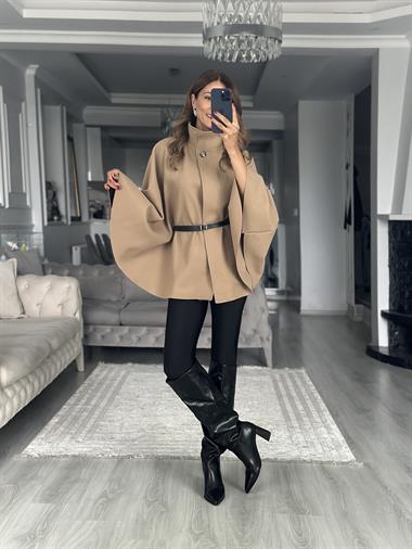 Camel Tek Düğmeli Dik Yaka Kemerli Kadın Kaşe Panço