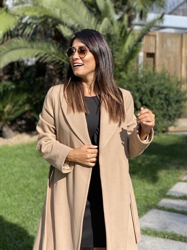 Camel Uzun Kuşaklı Kaşe Kadın Kaban